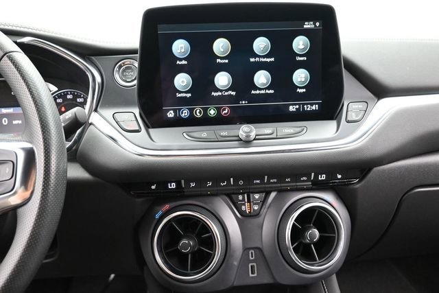 Used 2025 Chevrolet Blazer LT FWD image 23