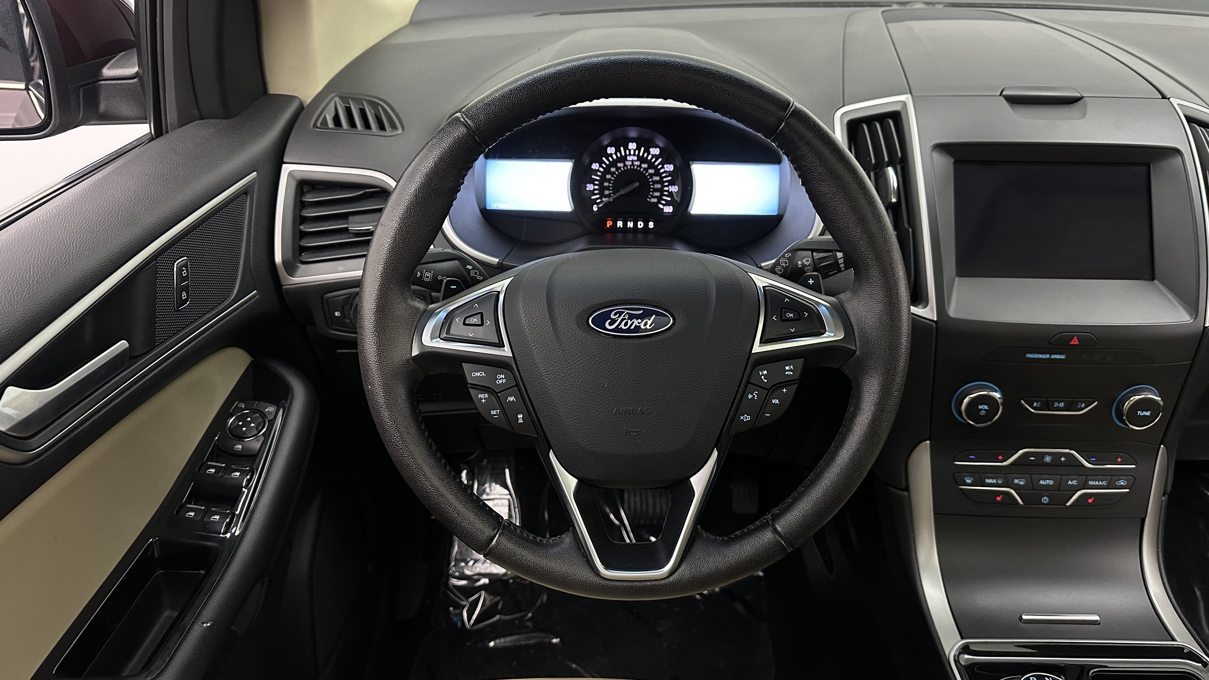 Used 2019 Ford Edge SEL w/ Equipment Group 201A AWD/4WD image 29