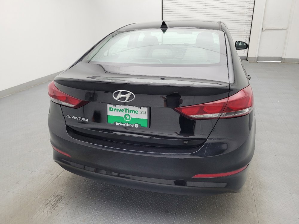 Used 2017 Hyundai Elantra SE image 7
