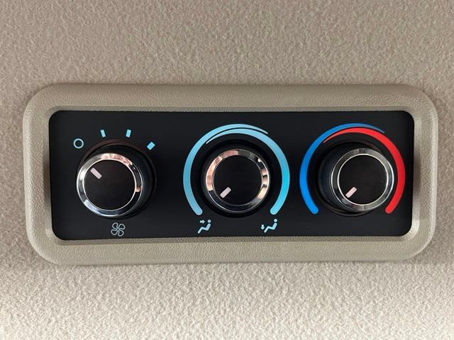 Used 2023 Chevrolet Express 3500 LT w/ LT Preferred Equipment Group RWD image 15