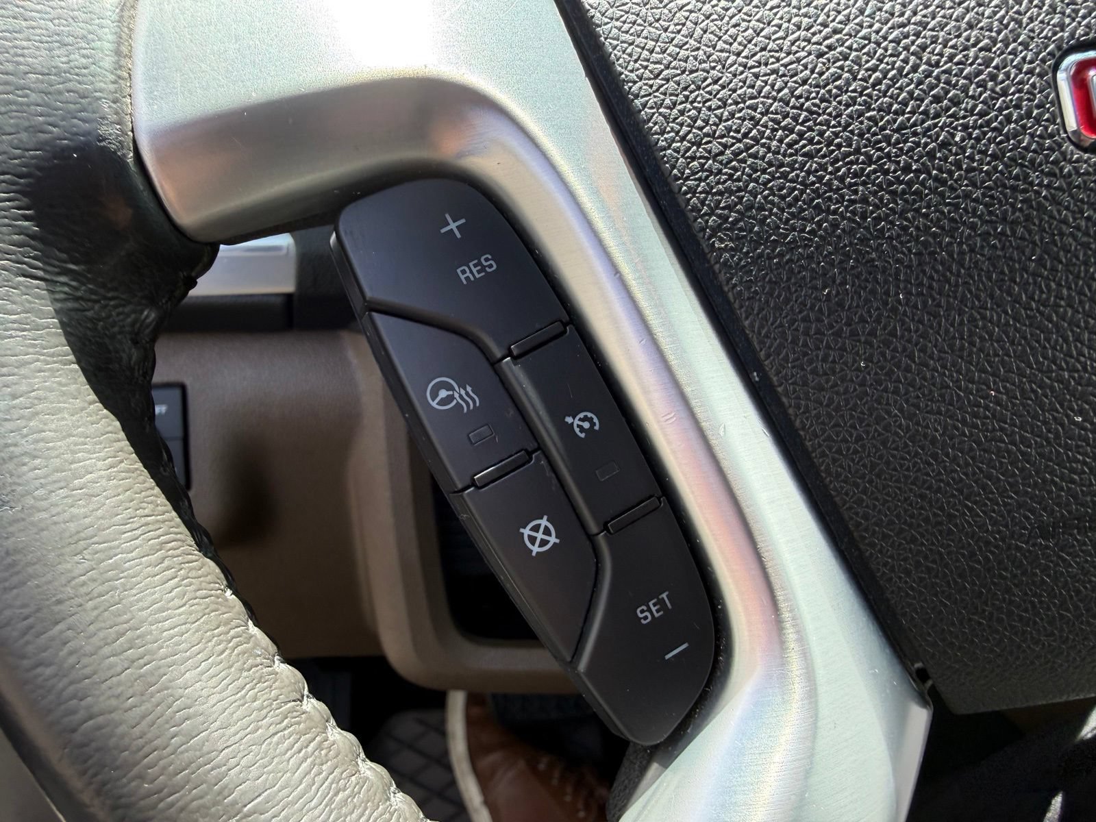 Used 2015 GMC Acadia SLT AWD/4WD image 23