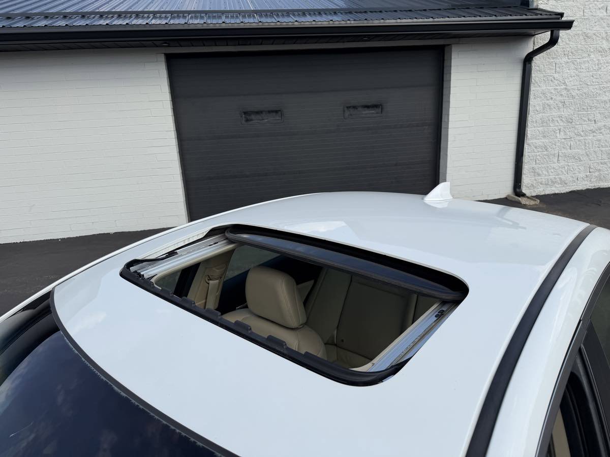 Used 2014 Acura ILX w/ Technology Package image 9