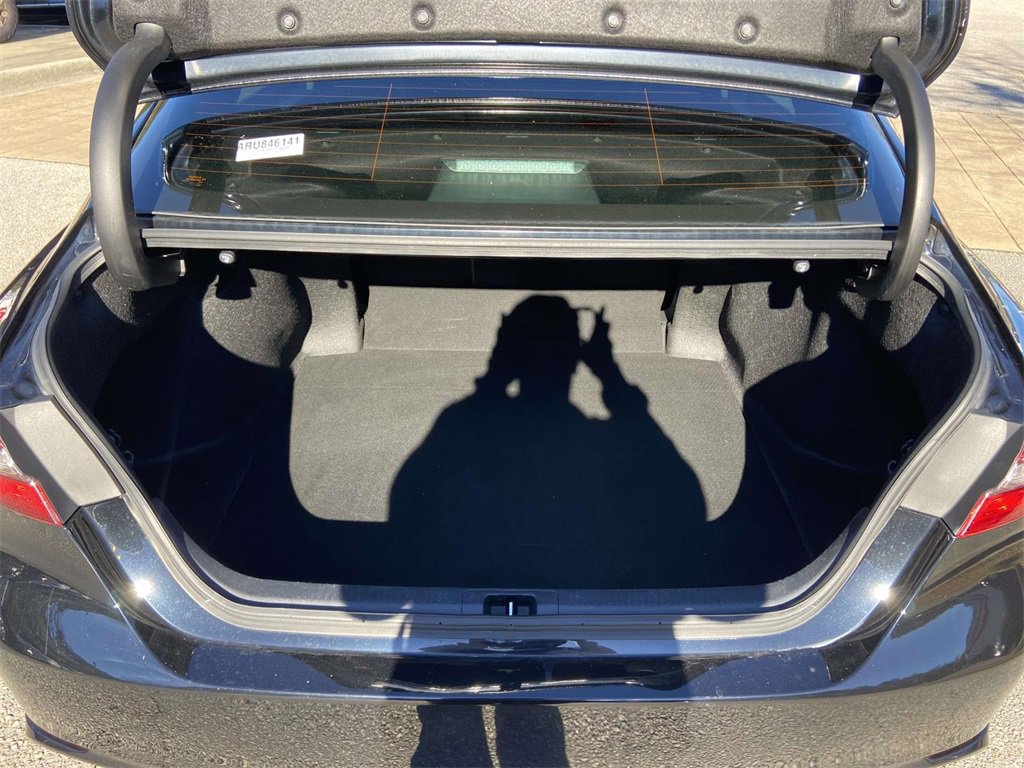Used 2024 Toyota Camry SE image 8