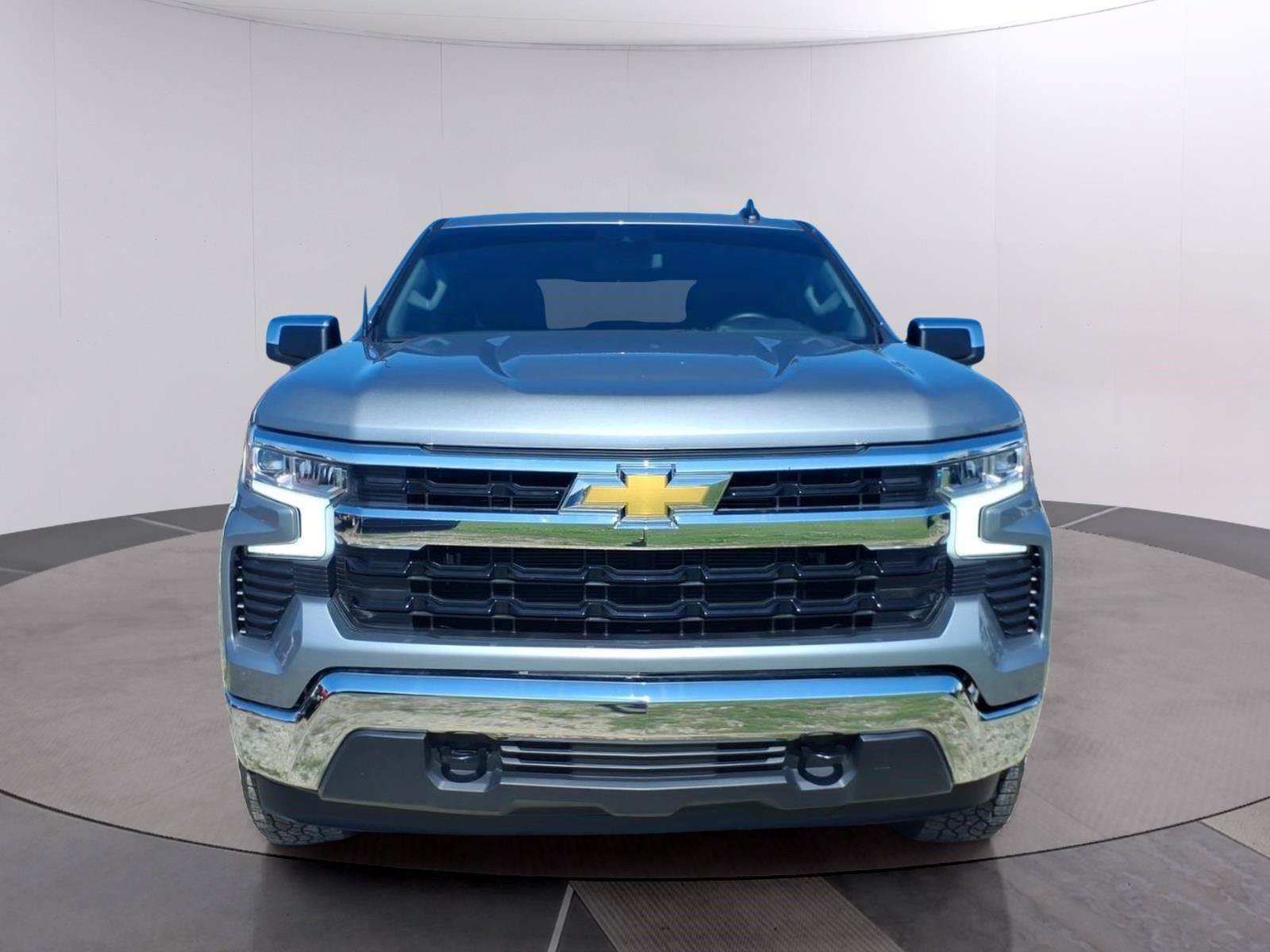 Used 2025 Chevrolet Silverado 1500 LT AWD/4WD image 8