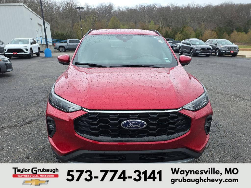 Used 2025 Ford Escape ST-Line Select AWD/4WD image 3