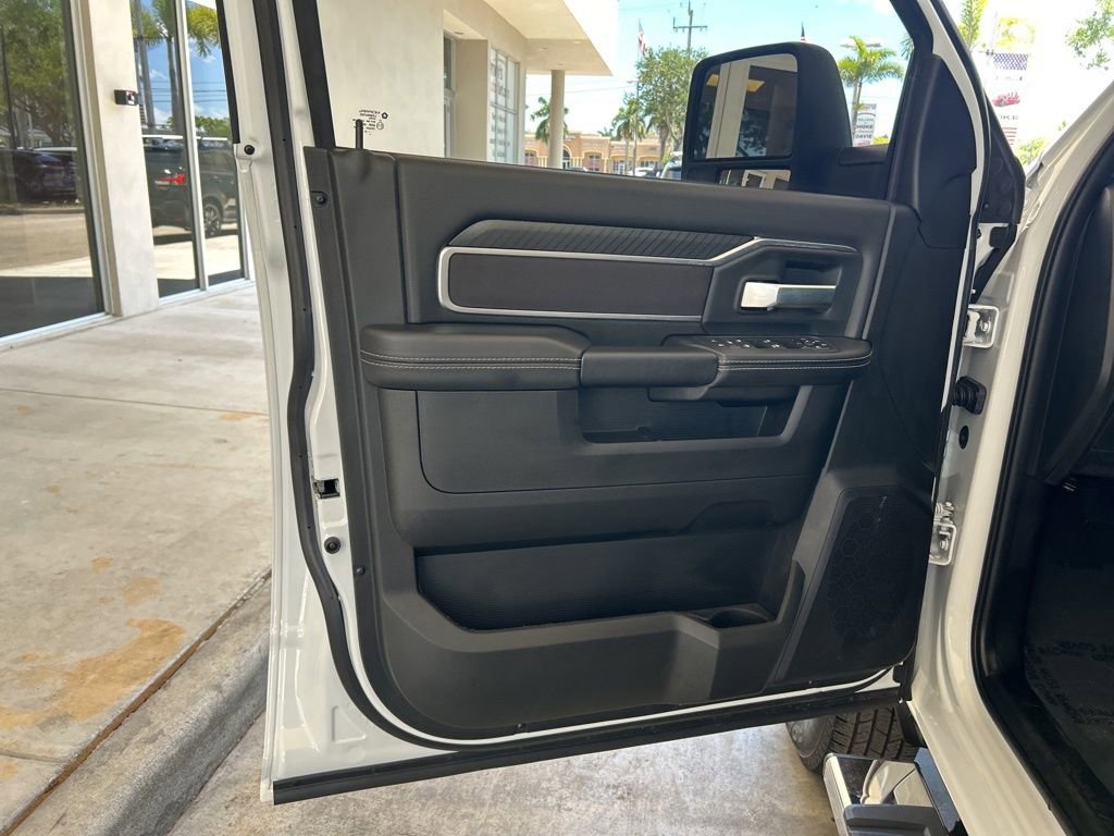 Used 2025 RAM 3500 Big Horn AWD/4WD image 49