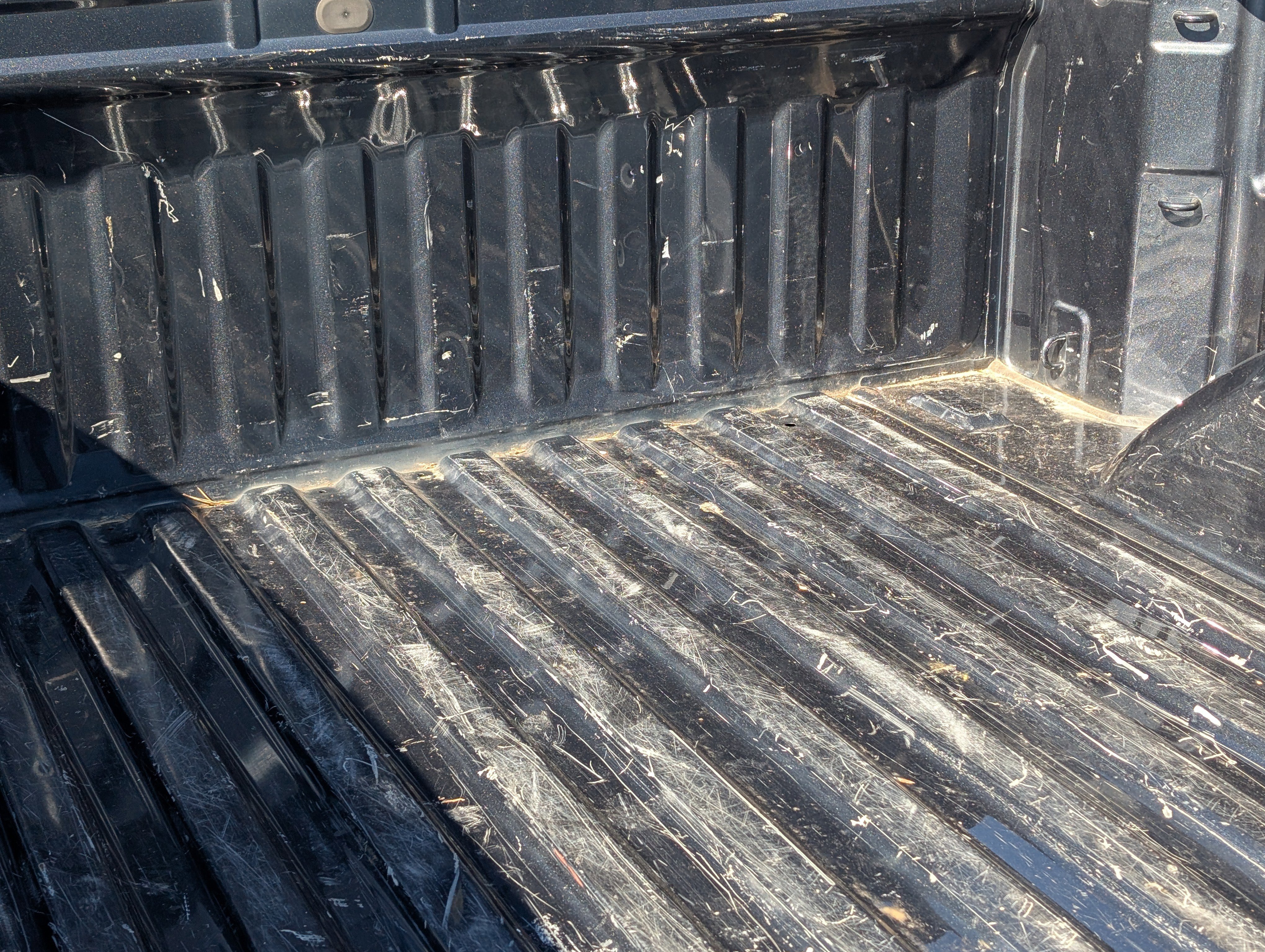 Used 2021 GMC Sierra 1500 SLT w/ X31 Off-Road Package image 11