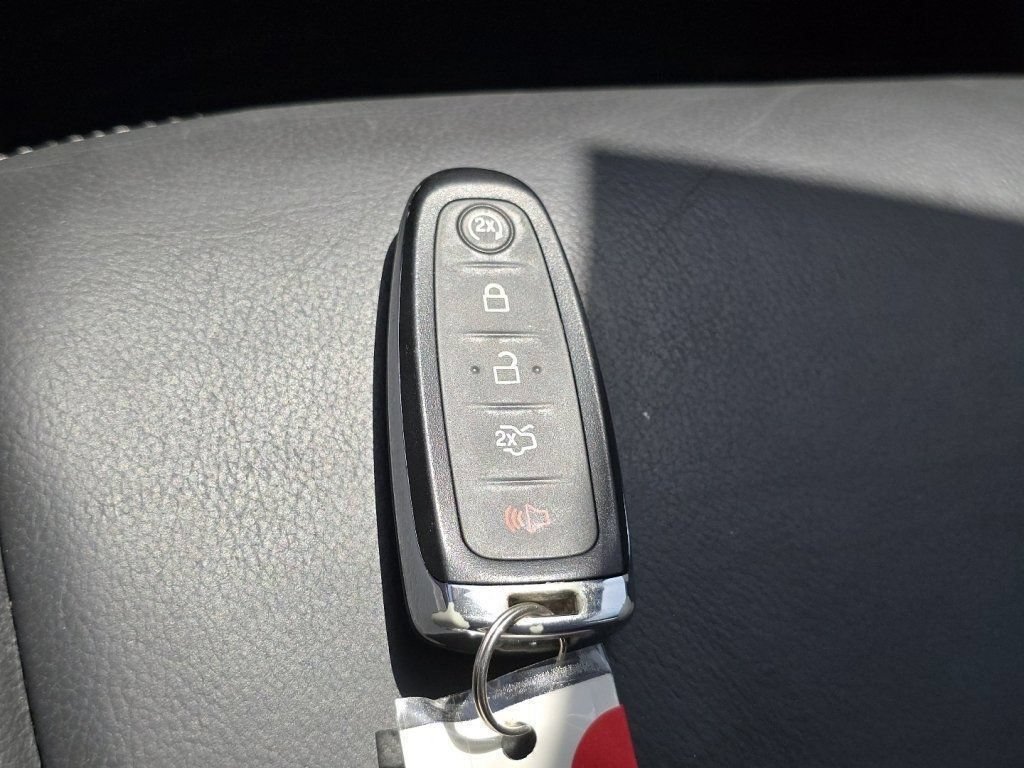 Used 2015 Ford Escape Titanium AWD/4WD image 42