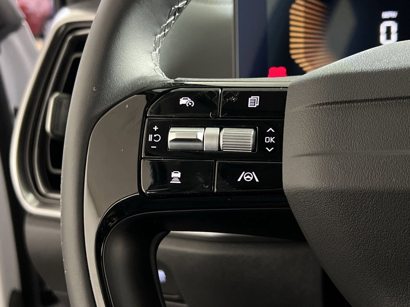 New 2026 Kia Sorento S image 30