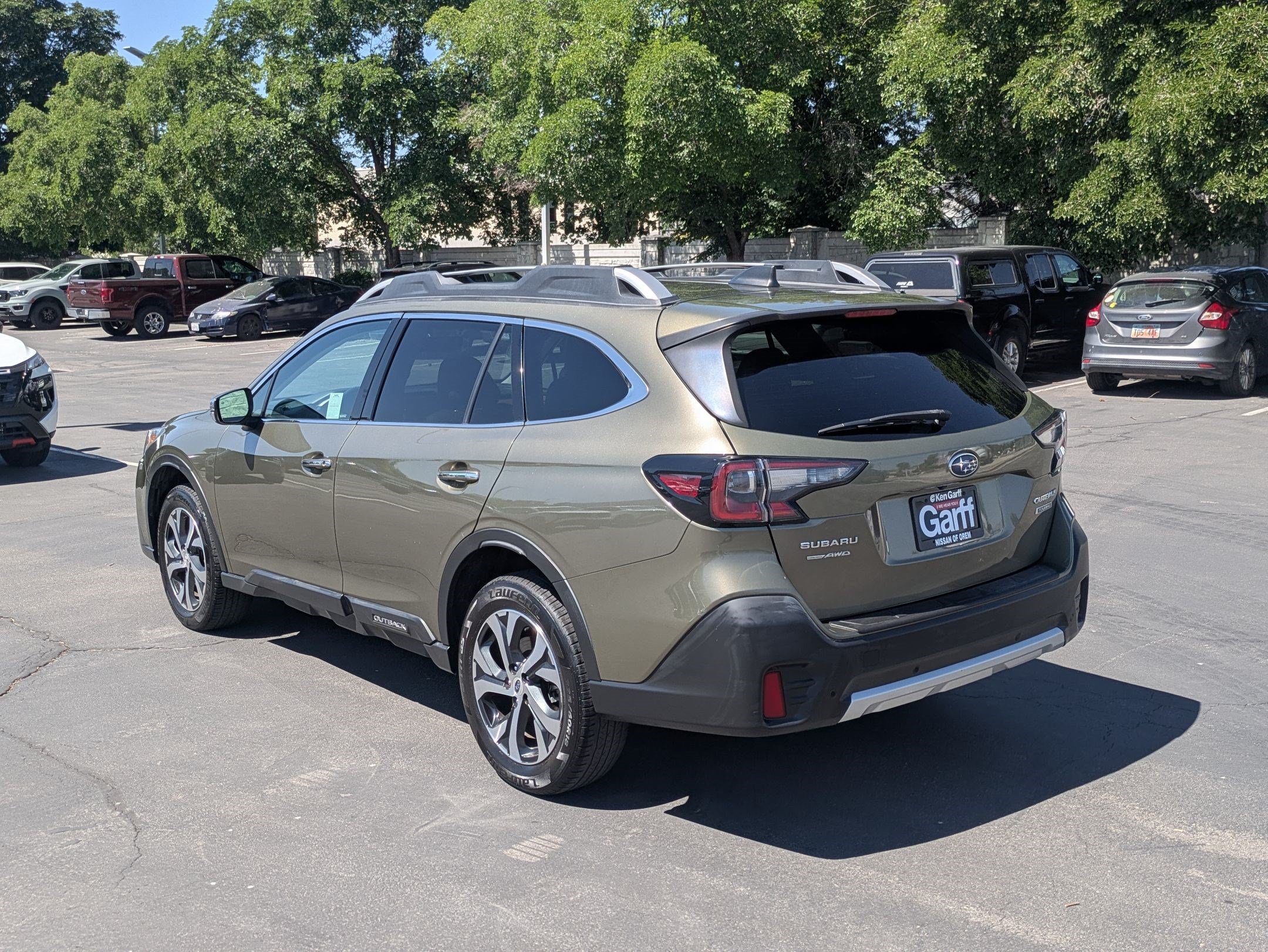Used 2022 Subaru Outback Touring w/ Tech Package 2 AWD/4WD image 8