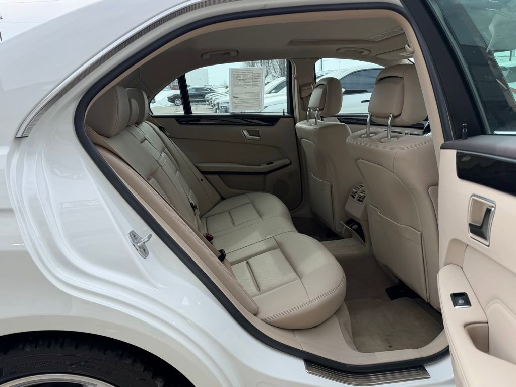 Used 2014 Mercedes-Benz E 350 Sedan image 26