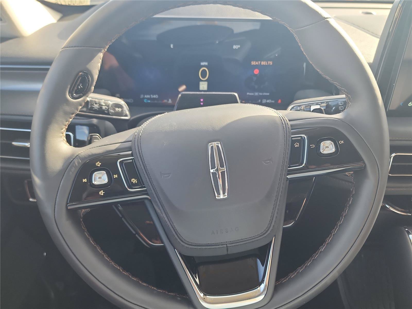 New 2026 Lincoln Aviator 2WD image 32