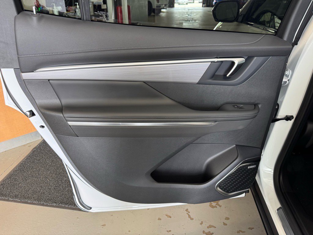 New 2026 Buick Enclave Preferred w/ Power Package image 10