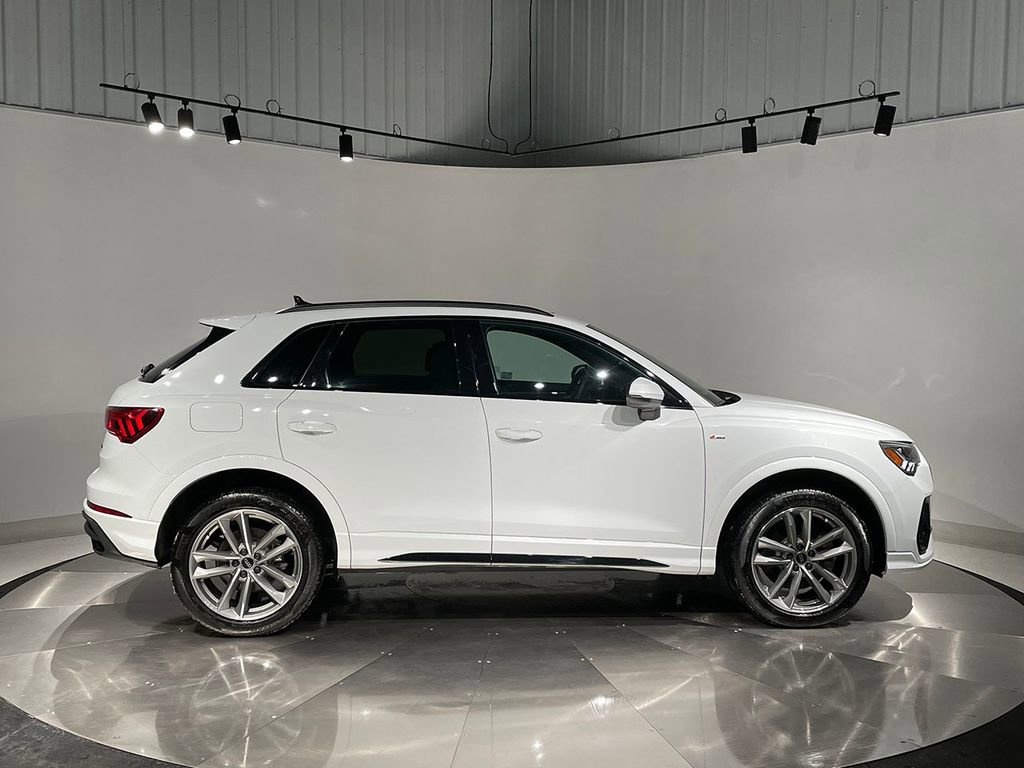 Used 2025 Audi Q3 2.0T Premium w/ Convenience Package image 10