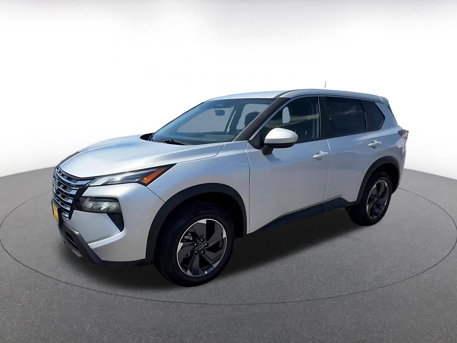 Used 2025 Nissan Rogue SV FWD image 8