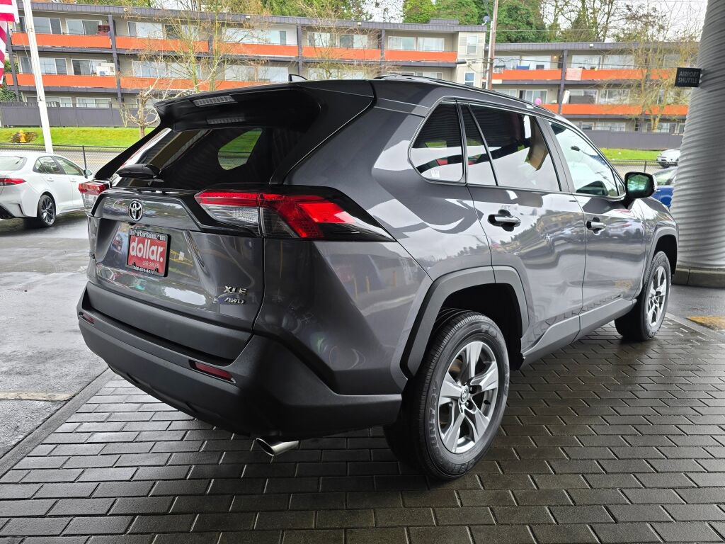 Used 2024 Toyota RAV4 XLE w/ Convenience Package AWD/4WD image 5