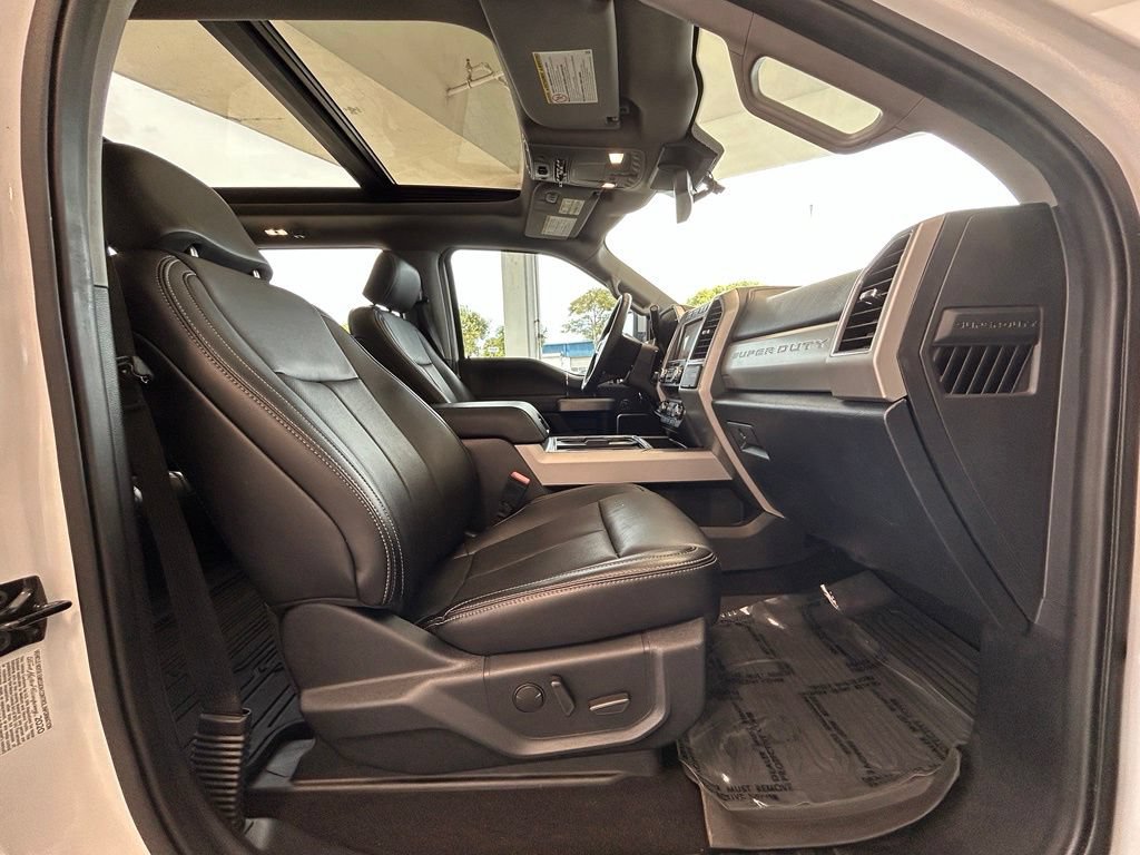 Used 2021 Ford F250 Lariat w/ Lariat Ultimate Package AWD/4WD image 26