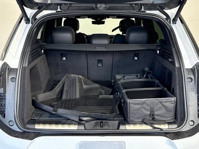 New 2026 Land Rover Range Rover Sport Dynamic SE AWD/4WD image 17