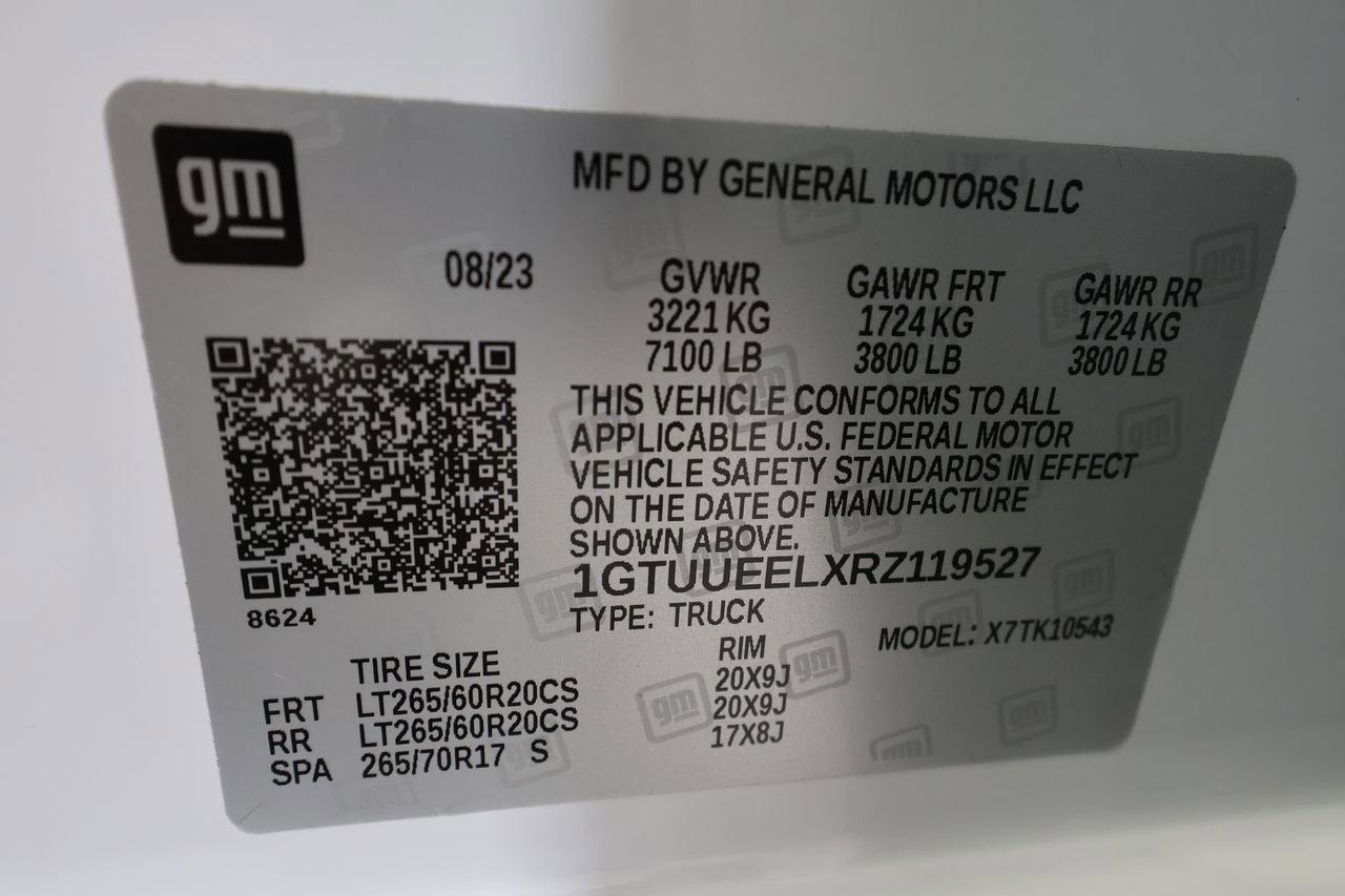 Certified 2024 GMC Sierra 1500 AT4 w/ AT4 Carbonpro Edition image 34