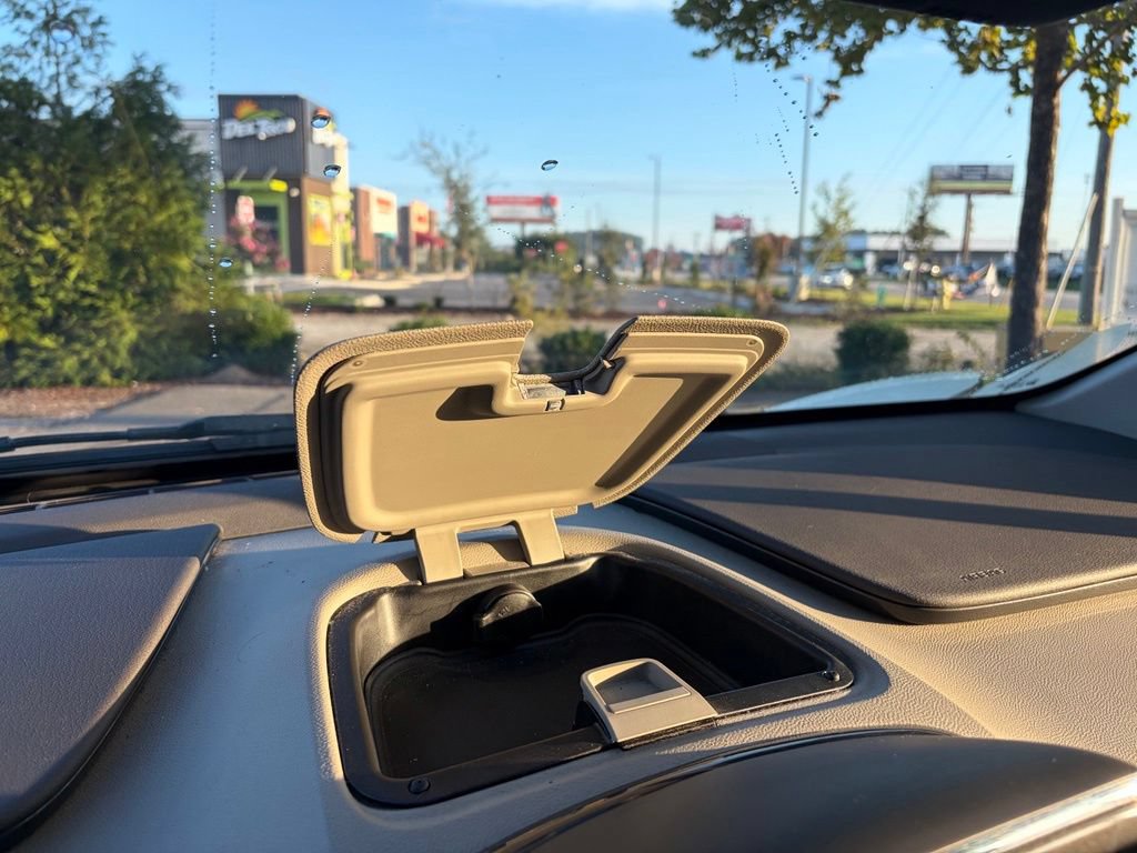 Used 2014 Chevrolet Volt Premium w/ Premium Trim Package FWD image 26
