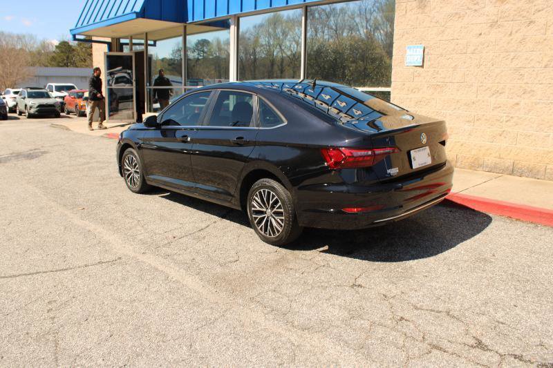 Used 2021 Volkswagen Jetta R-Line image 5