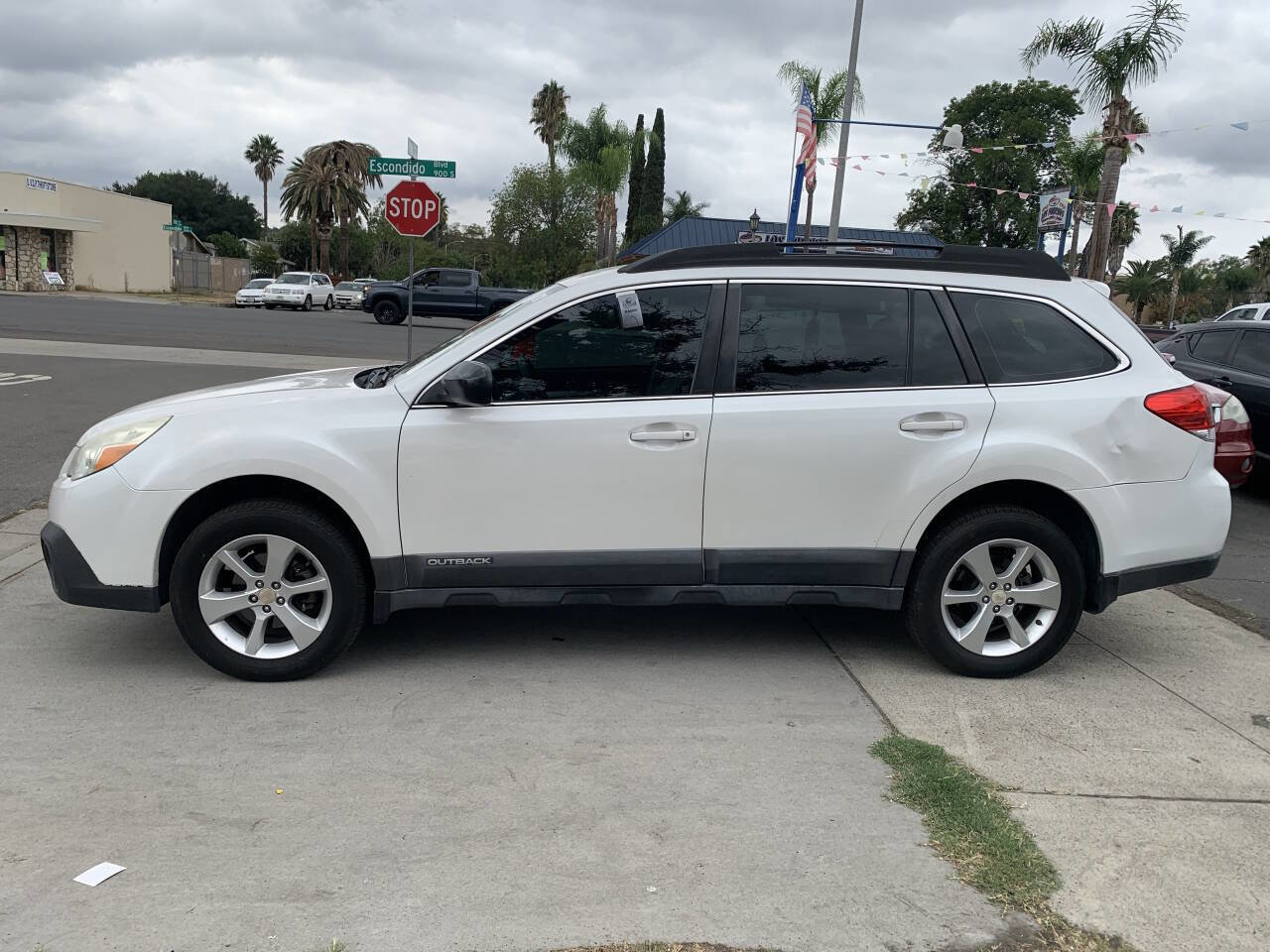 Used 2014 Subaru Outback 2.5i image 1