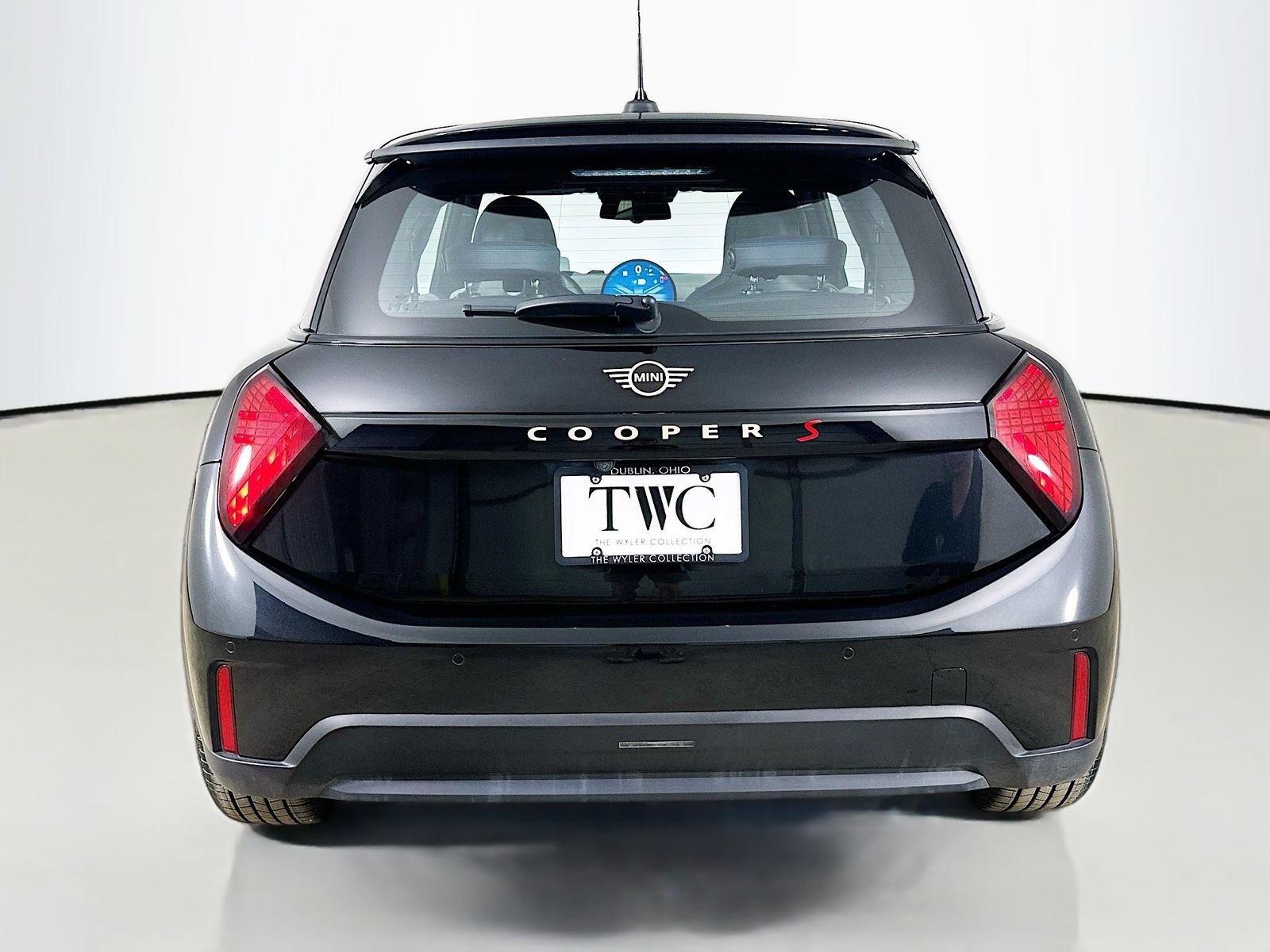 Used 2025 MINI Cooper S FWD image 6