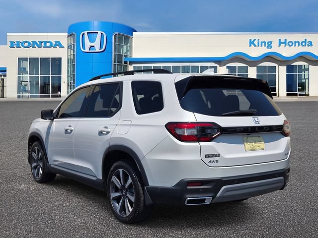 Used 2024 Honda Pilot Elite image 11