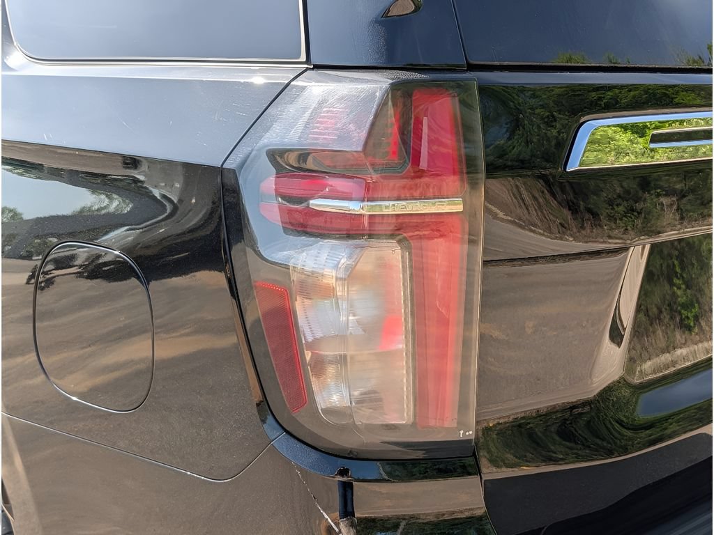 Used 2024 Chevrolet Tahoe Premier RWD image 4