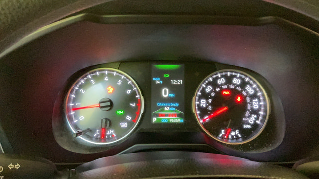 Used 2020 Toyota RAV4 XLE FWD image 13