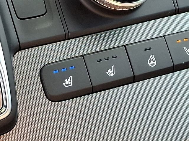 Used 2023 Hyundai Palisade Calligraphy image 30