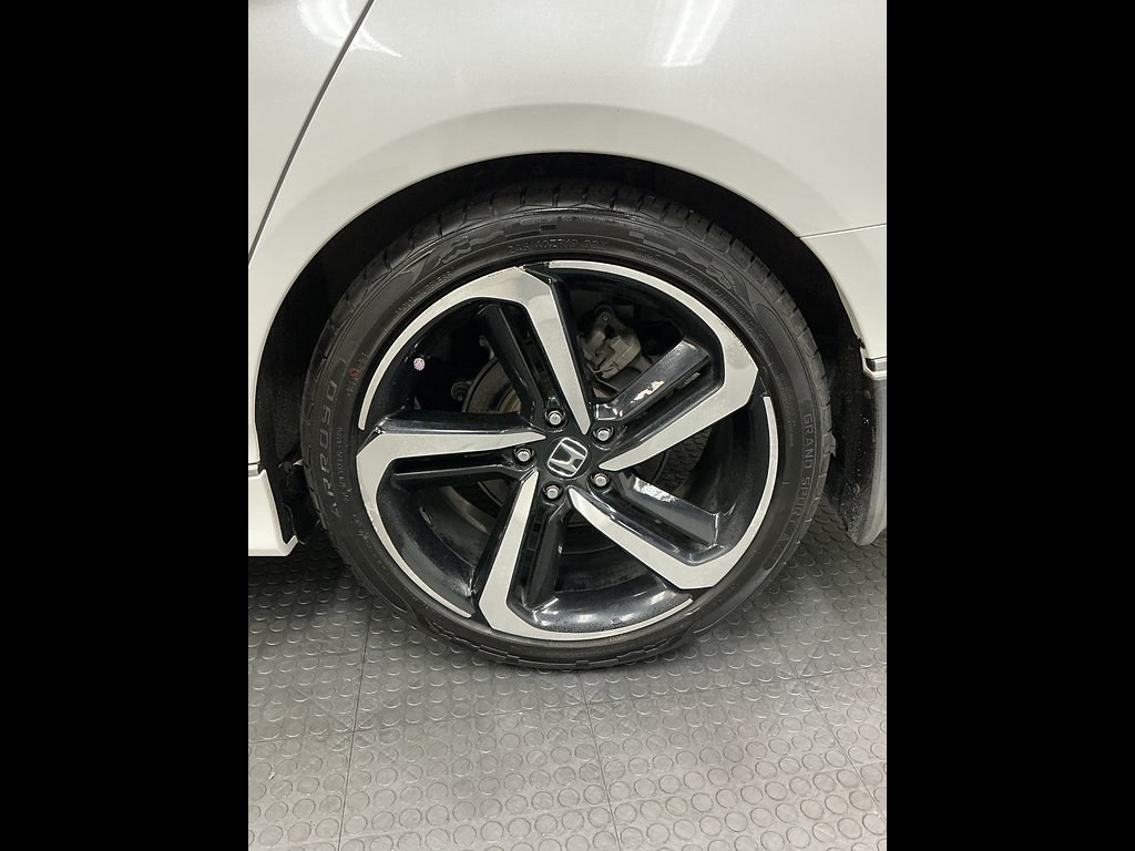 Used 2019 Honda Accord Touring image 36