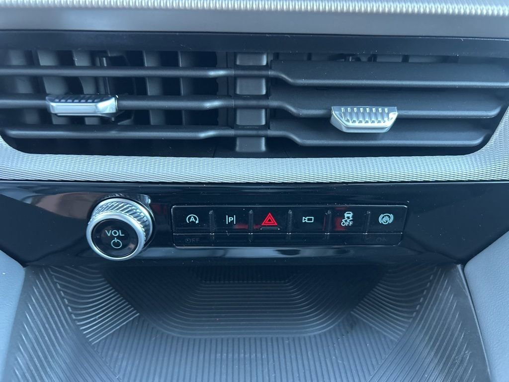 New 2026 Ford Explorer Active image 27