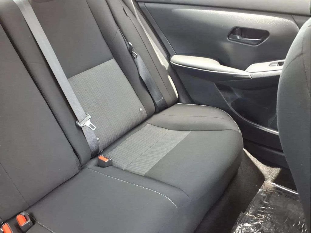 Certified 2024 Nissan Sentra SV FWD image 18