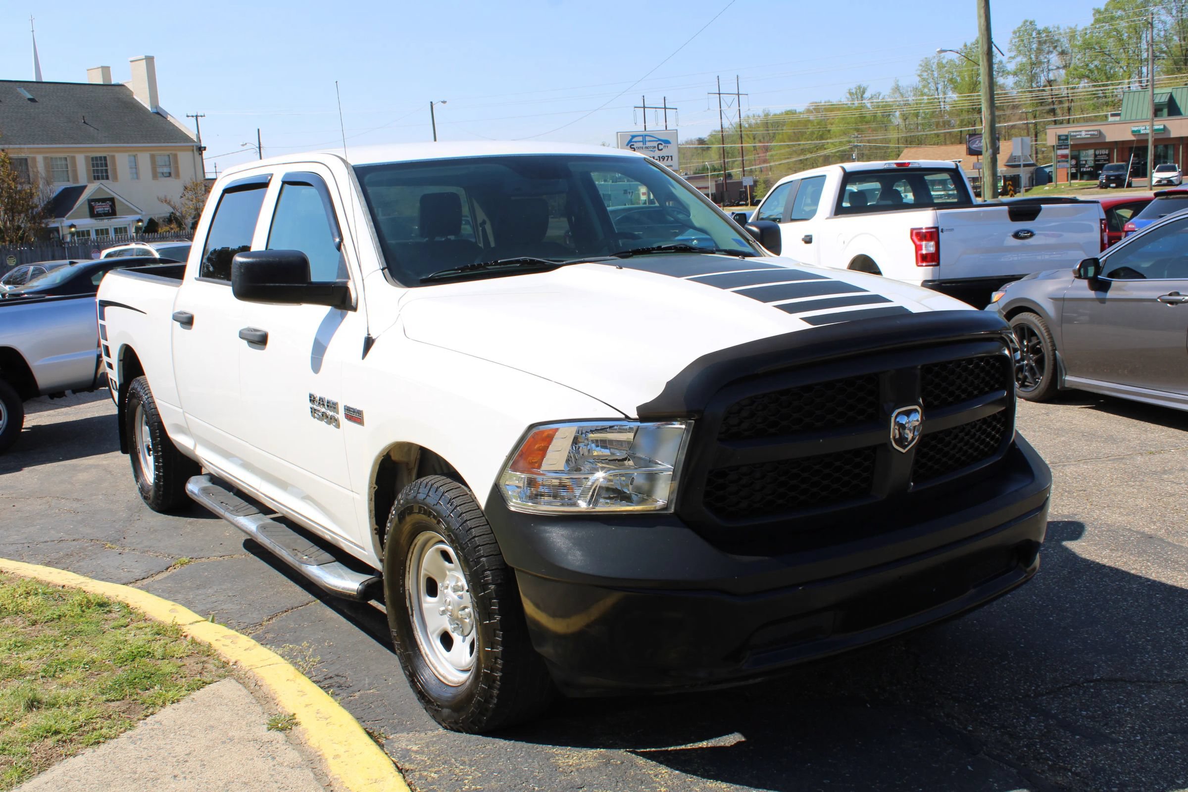 Used 2017 RAM 1500 Tradesman RWD image 2