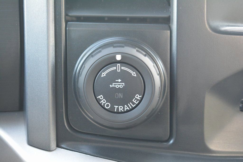 Used 2023 Ford F150 XLT w/ Trailer Tow Package image 18