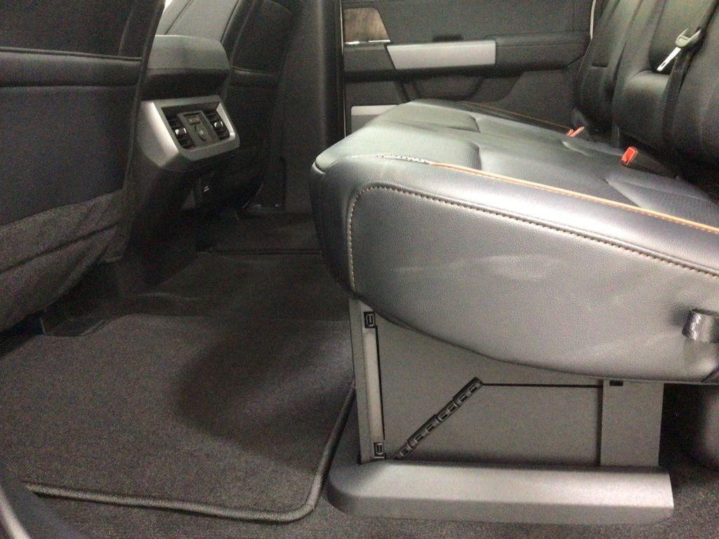 New 2025 Ford F250 Lariat w/ Lariat Ultimate Package image 25