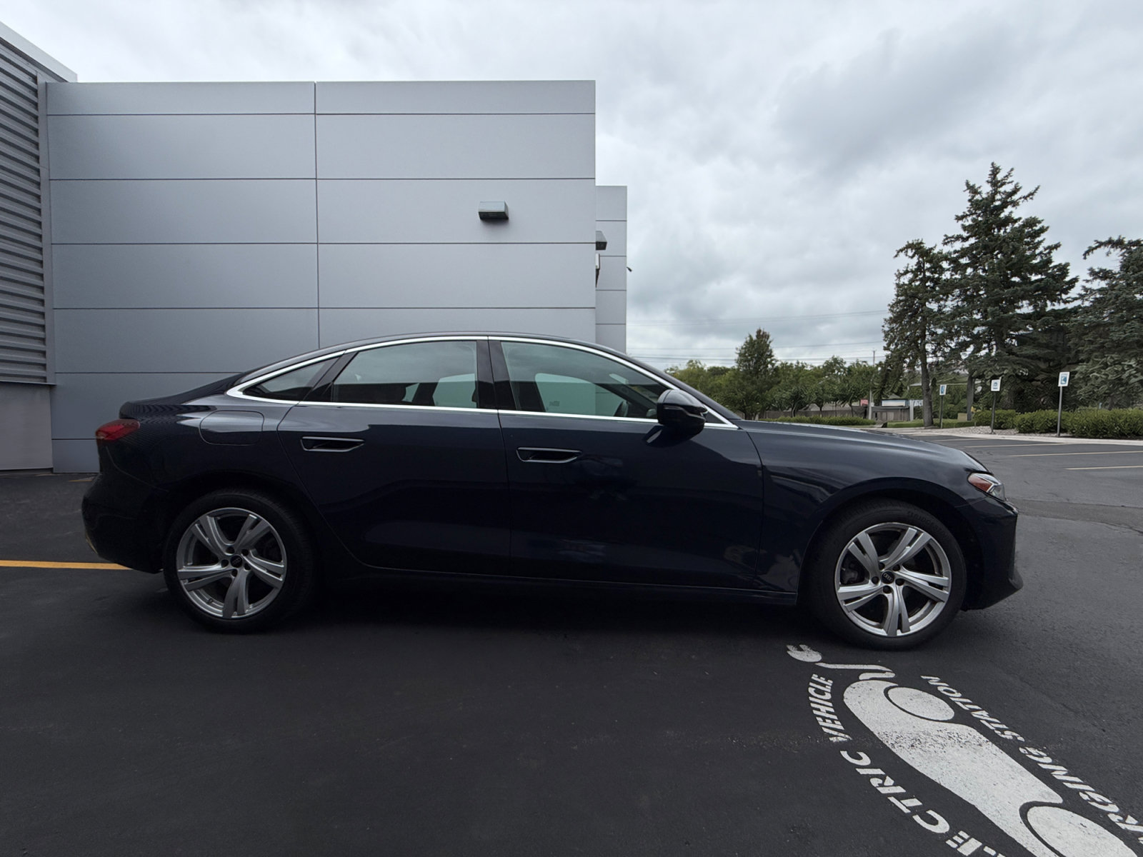 Used 2025 Audi A5 Premium Plus w/ Premium Plus AWD/4WD image 9