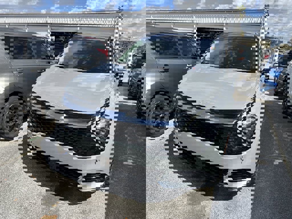 Certified 2023 Kia Sportage SX image 6