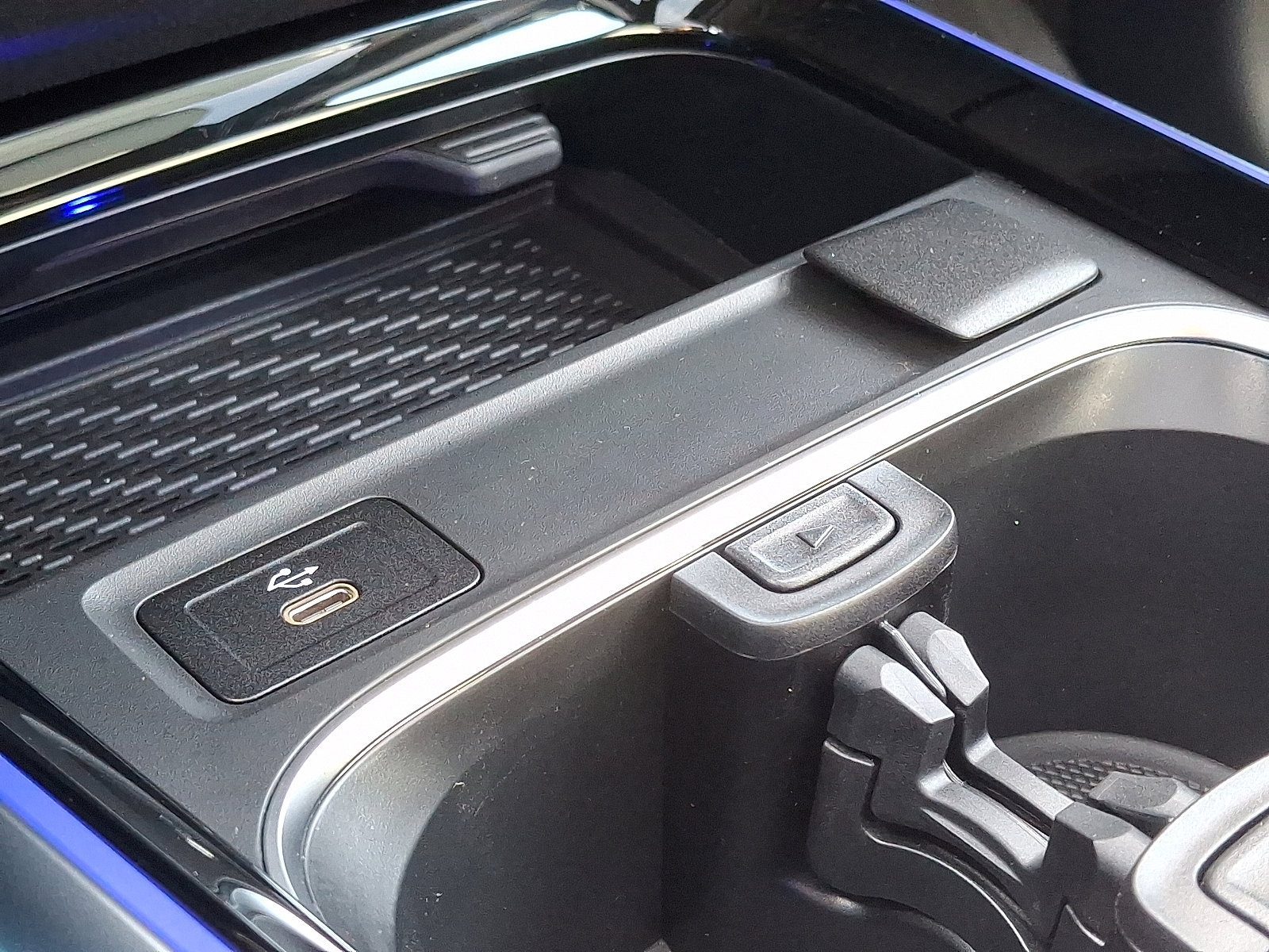Used 2026 Mercedes-Benz GLB 250 4MATIC image 19
