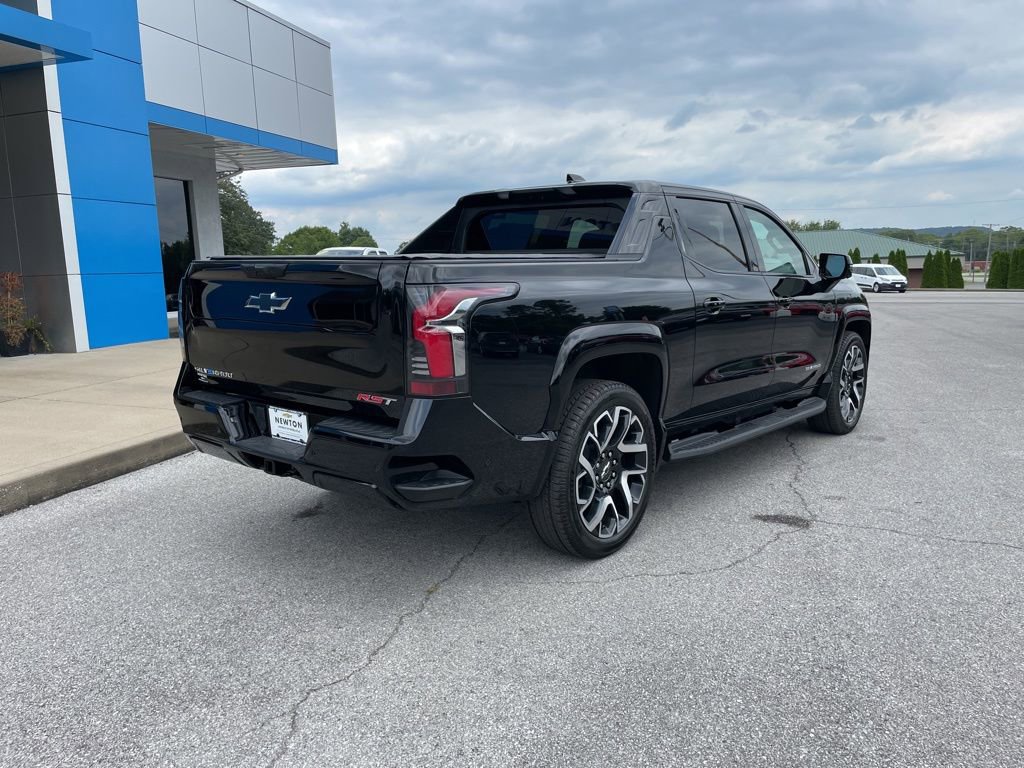 New 2024 Chevrolet Silverado EV RST image 8