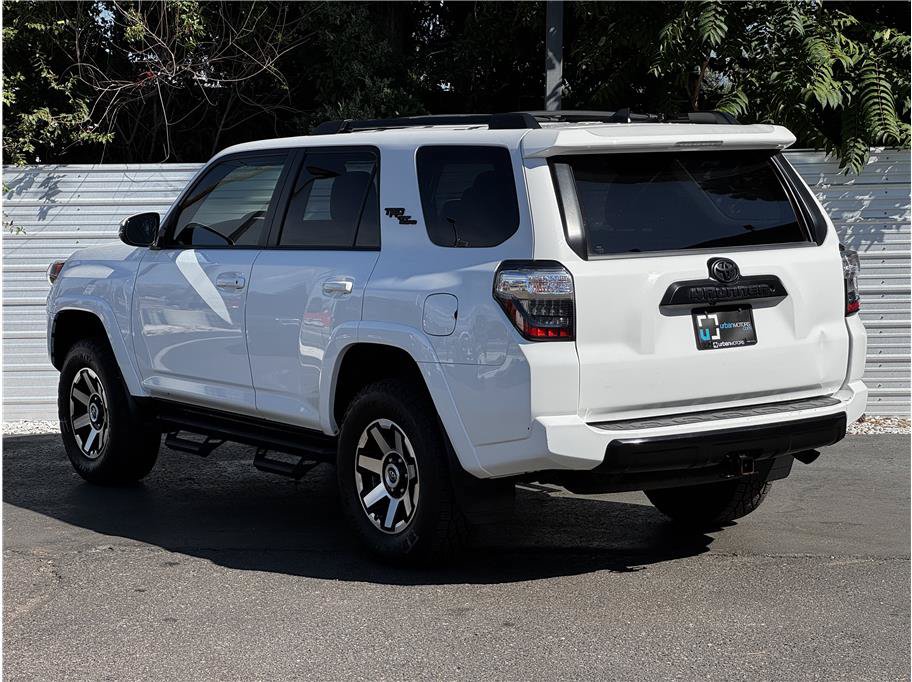 Used 2019 Toyota 4Runner TRD Off-Road Premium AWD/4WD image 12