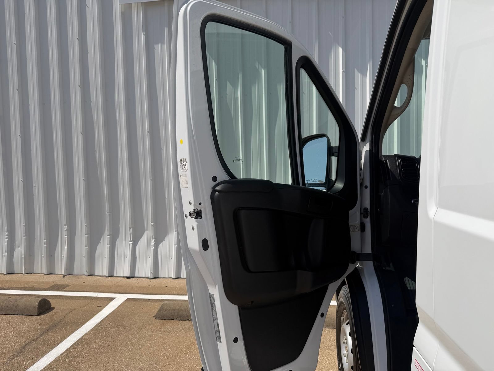 Used 2025 RAM ProMaster 3500 w/ Convenience Group FWD image 21