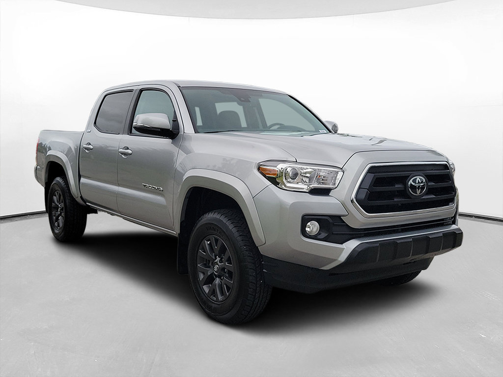 Certified 2023 Toyota Tacoma SR5 AWD/4WD image 3