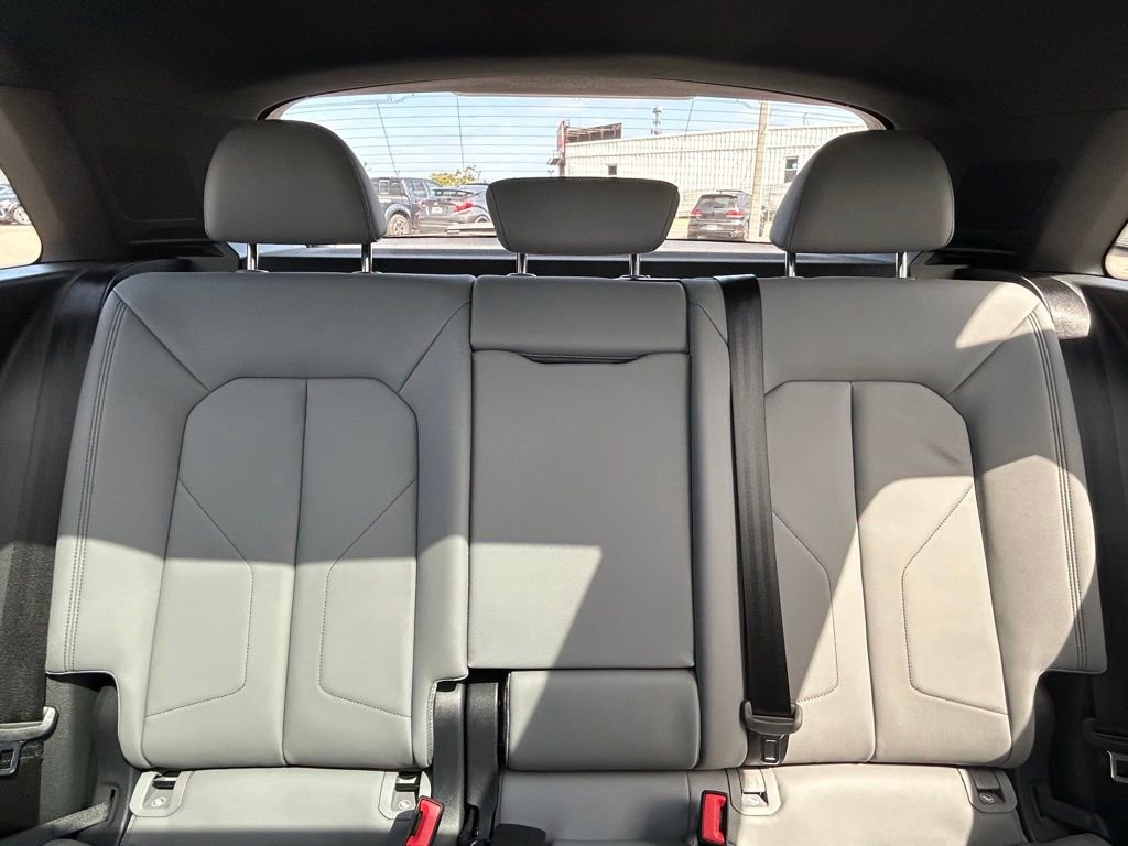 Used 2025 Audi Q3 2.0T Premium w/ Convenience Package image 14
