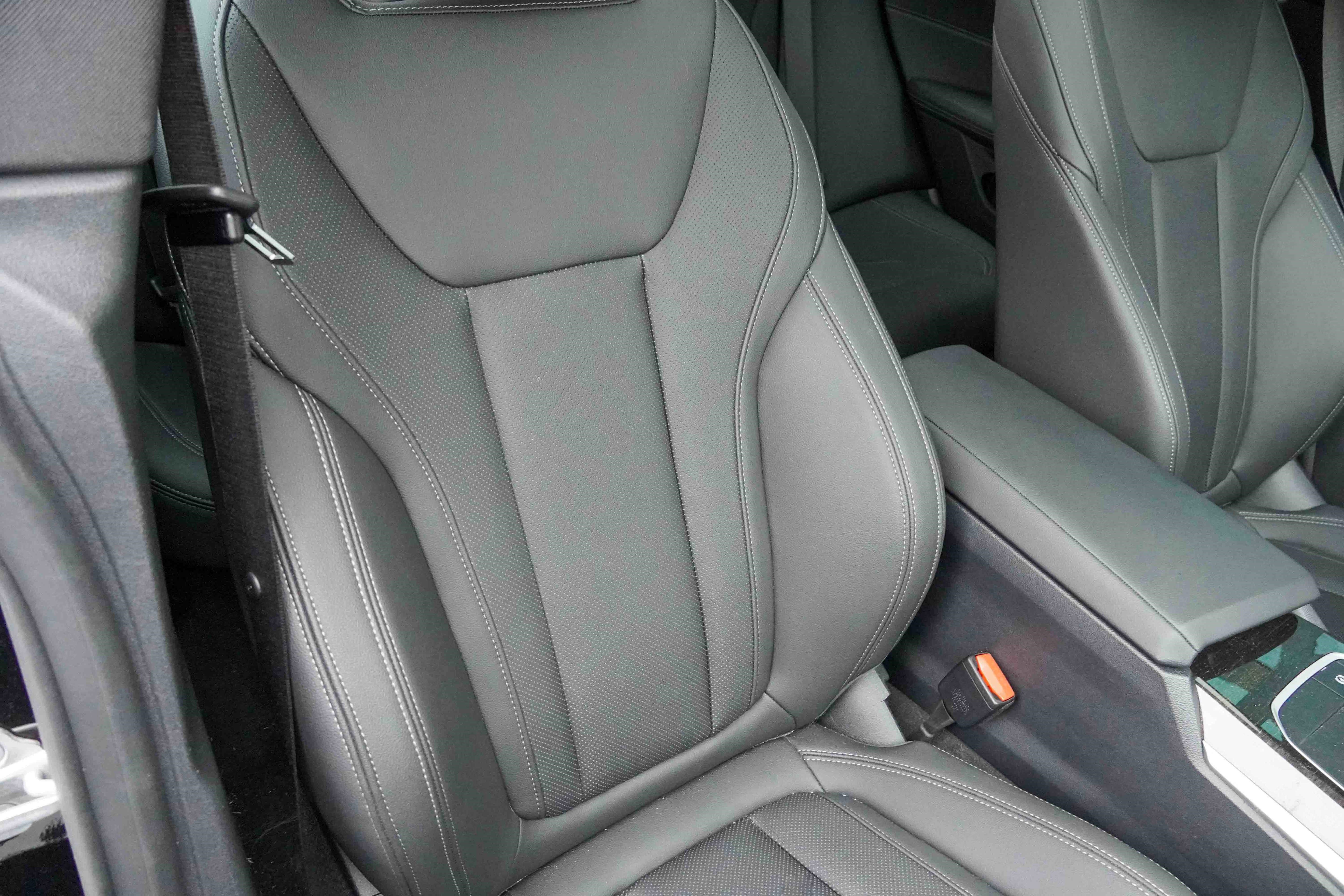 Certified 2023 BMW i4 eDrive35 w/ Premium Package image 13