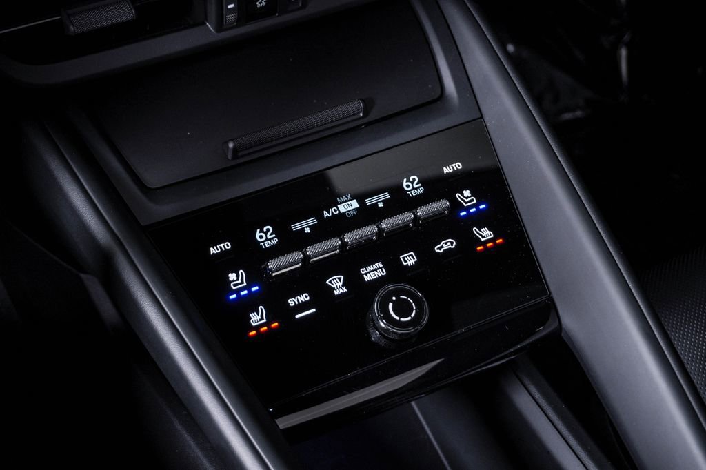 Certified 2025 Porsche Macan 4S Electric image 24