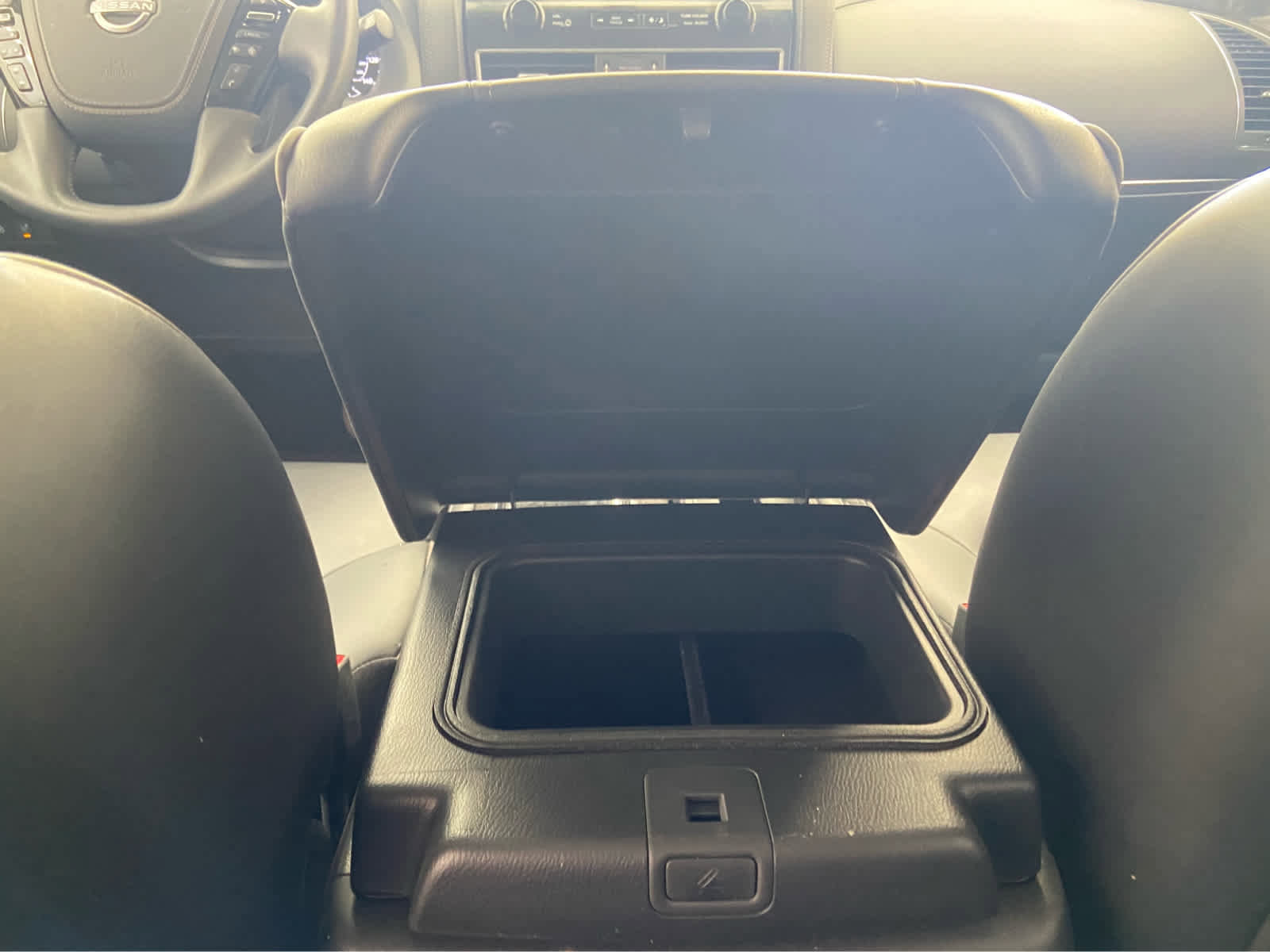 Used 2024 Nissan Armada Platinum w/ Captain's Chairs Package image 21