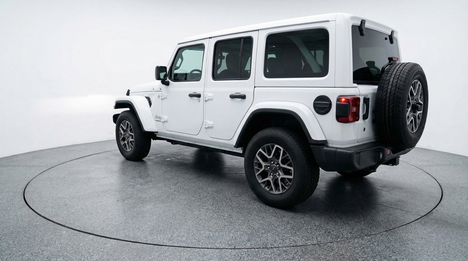 Used 2025 Jeep Wrangler Sahara image 6