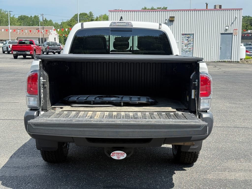 Certified 2022 Toyota Tacoma TRD Off-Road w/ TRD Premium Off Road Package AWD/4WD image 6